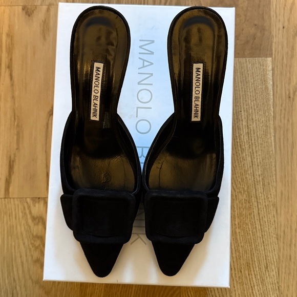 Manolo Blahnik Black Suede Heels - Picture 5 of 8